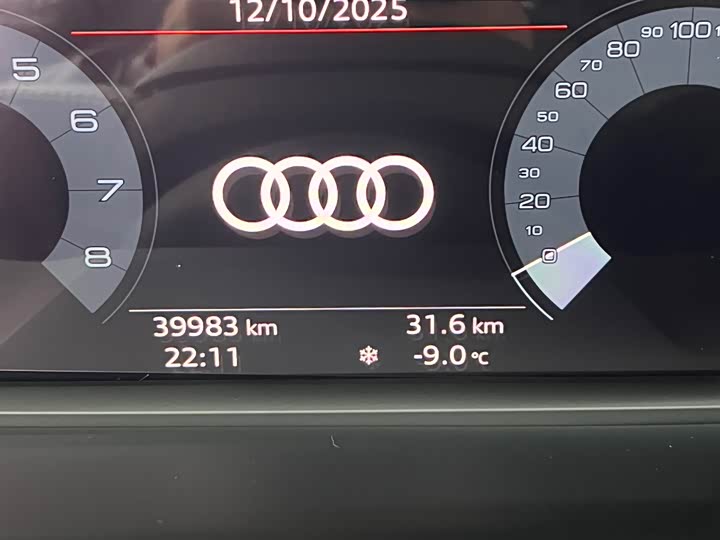 Фото 22 - Audi Q3