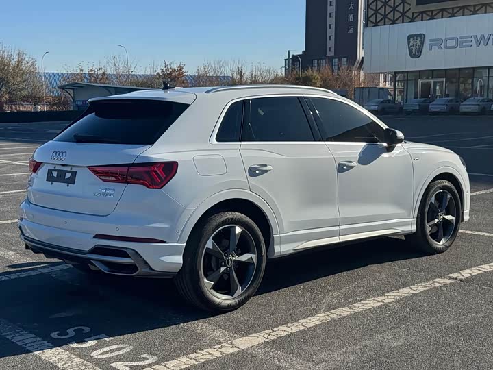 Фото 5 - Audi Q3