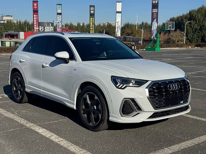 Фото 7 - Audi Q3