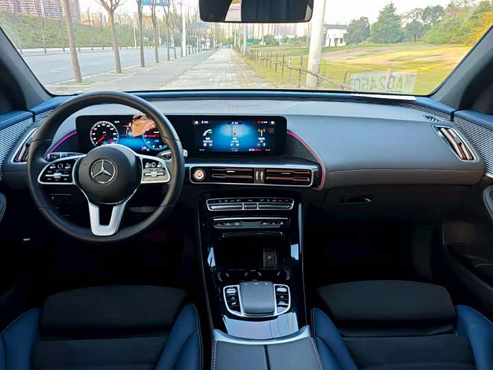 Фото 5 - Mercedes-Benz EQC