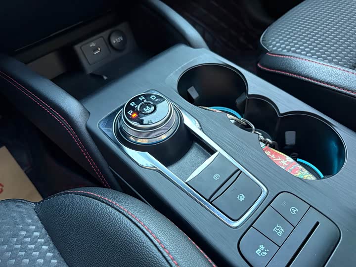 Фото 12 - Ford Focus