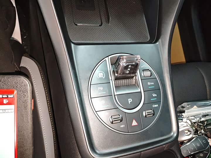 Фото 14 - BYD Sea Lion 05 DM-i Hybrid