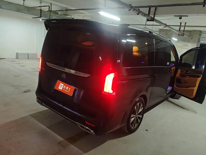 Фото 2 - Mercedes-Benz V-Class