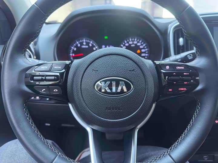 Фото 13 - Kia KX1