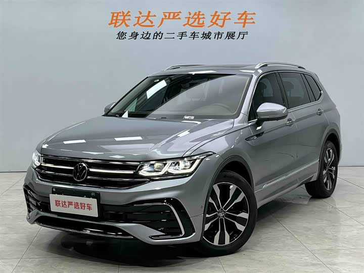 Фото 1 - Volkswagen Tiguan L Pro