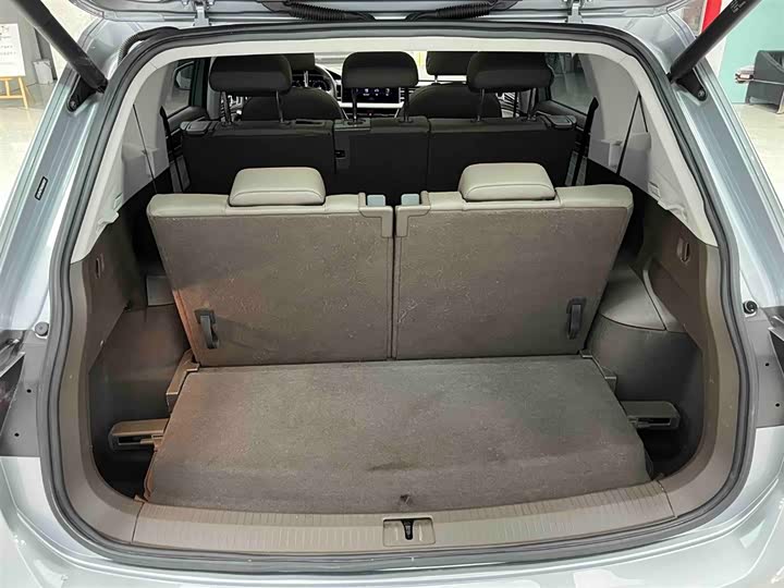 Фото 16 - Volkswagen Tiguan L Pro