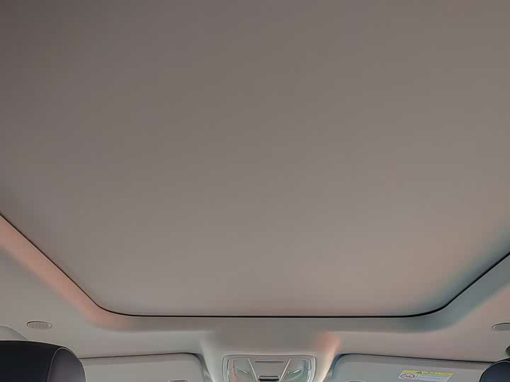 Фото 15 - Tank 400 Hybrid