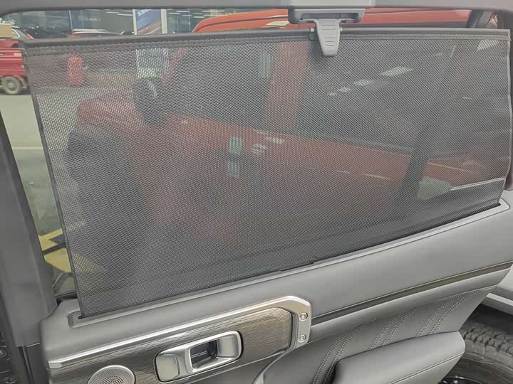 Фото 16 - Tank 400 Hybrid