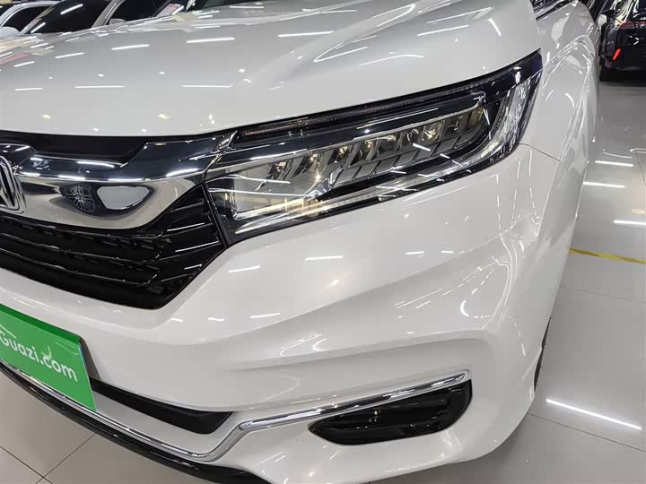 Фото 3 - Honda Avancier