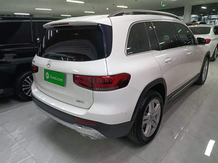 Фото 7 - Mercedes-Benz GLB-Class