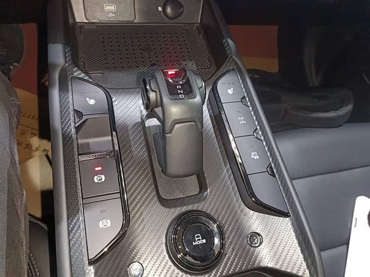 Фото 14 - Haval Raptor Hybrid