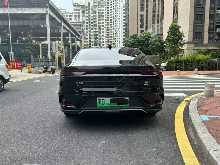 Фото 3 - BYD Han