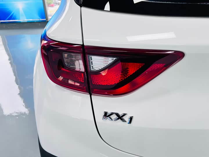 Фото 10 - Kia KX1