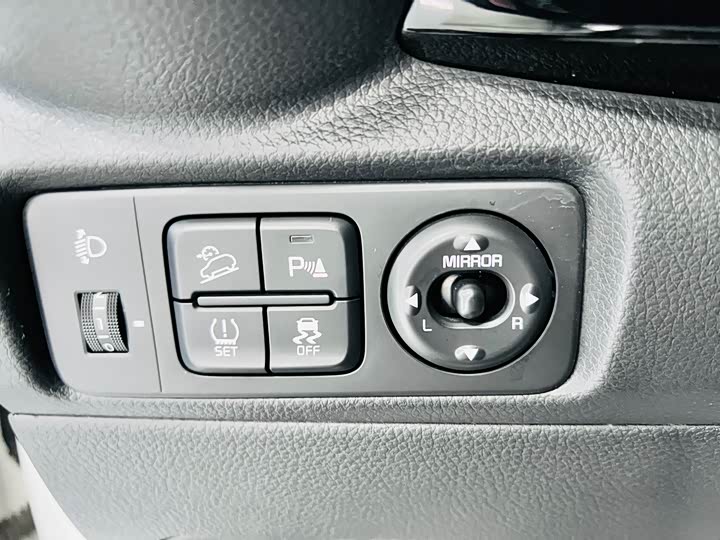 Фото 12 - Kia KX1