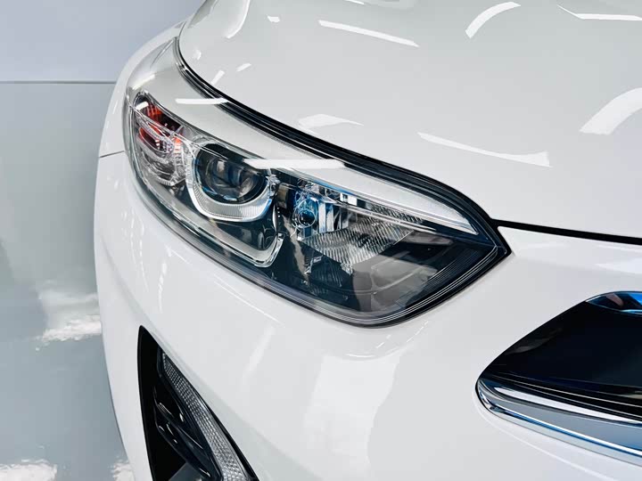 Фото 9 - Kia KX1