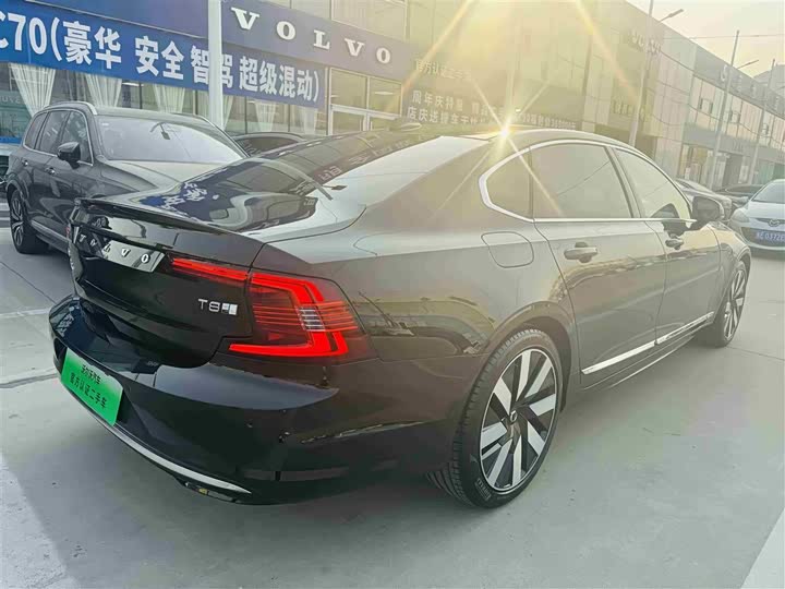 Фото 4 - Volvo S90 Hybrid