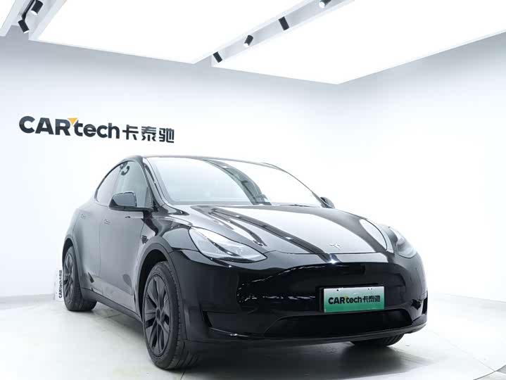 Фото 11 - Tesla Model Y