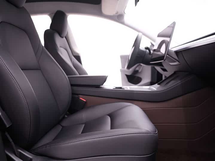 Фото 16 - Tesla Model Y