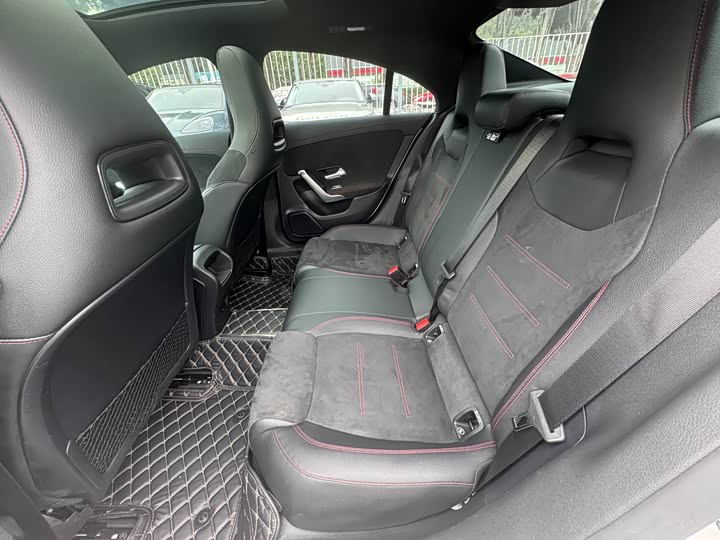 Фото 10 - Mercedes-Benz CLA-Class