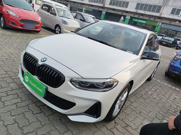 Фото 2 - BMW 1 Series