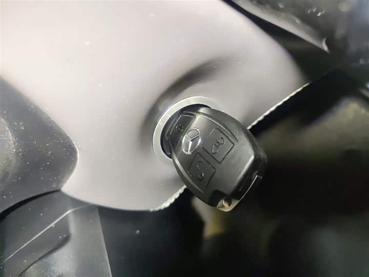 Фото 12 - Mercedes-Benz Vito