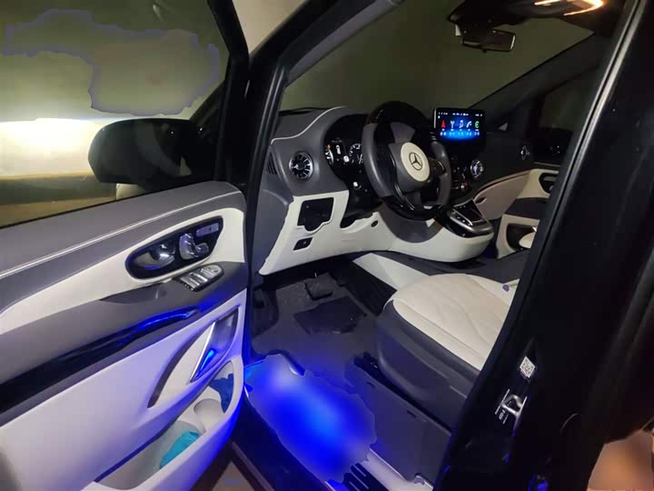 Фото 14 - Mercedes-Benz Vito