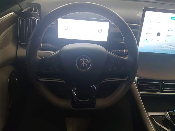 Фото 11 - BYD Song Pro Hybrid