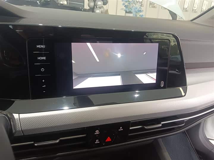 Фото 13 - Volkswagen Golf