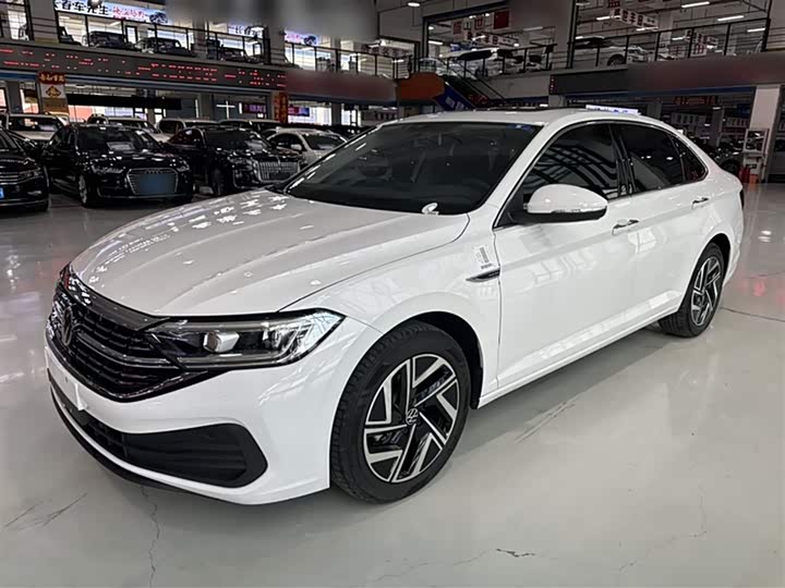 Фото 13 - Volkswagen Sagitar L