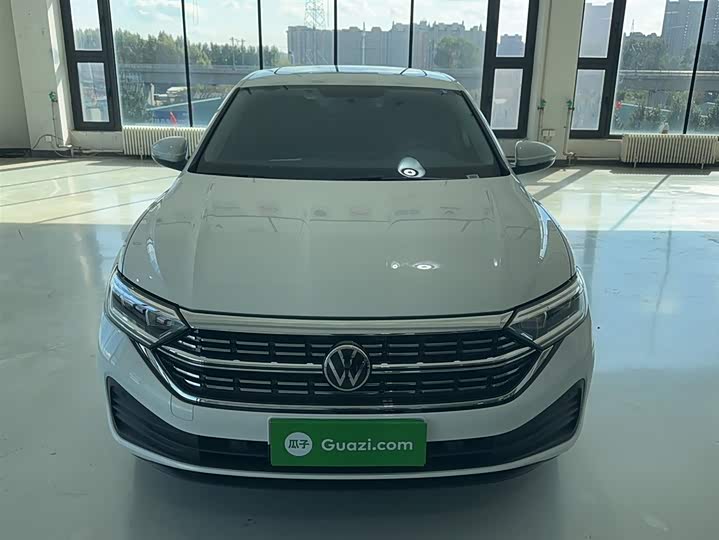 Фото 14 - Volkswagen Sagitar L