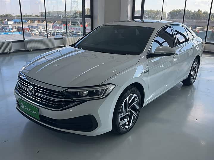 Фото 2 - Volkswagen Sagitar L