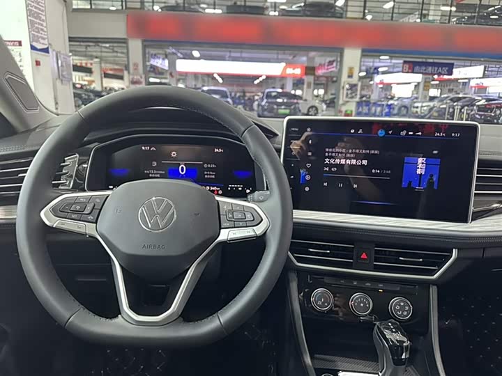 Фото 8 - Volkswagen Sagitar L