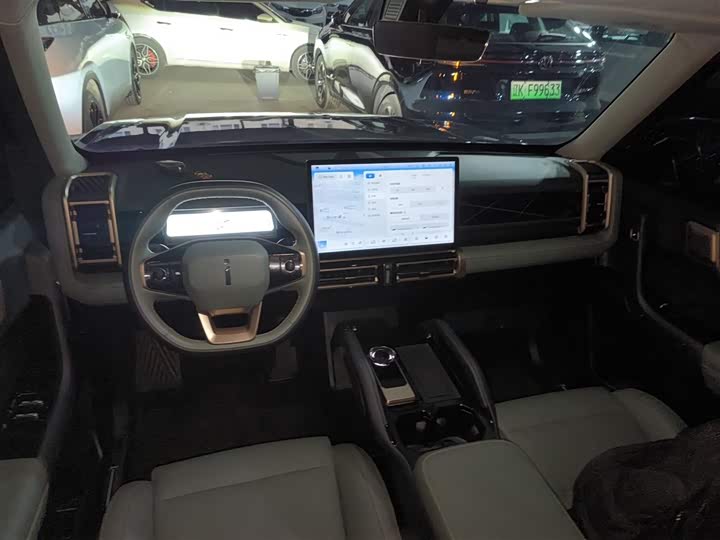 Фото 12 - Chery iCar 03