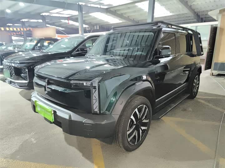 Фото 2 - Chery iCar 03