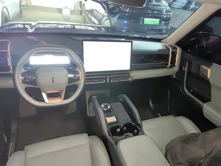 Фото 5 - Chery iCar 03