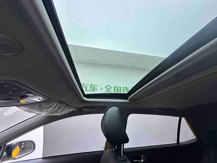 Фото 16 - Kia KX1