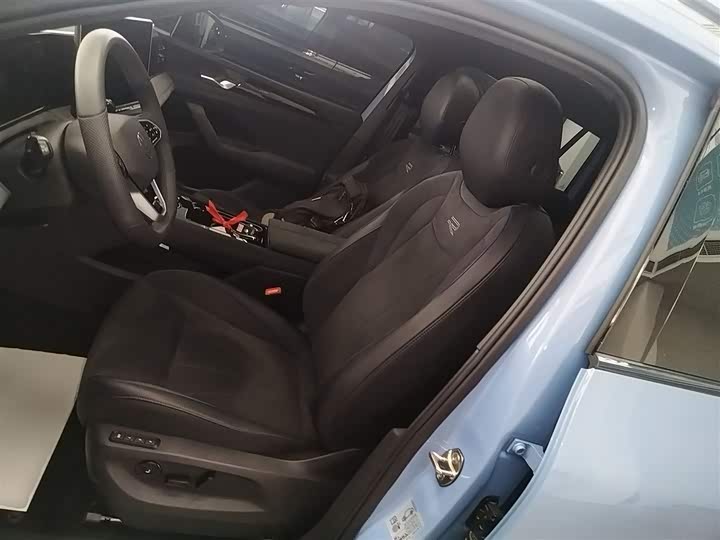 Фото 15 - Volkswagen Tiguan L Pro