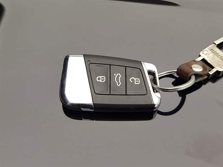 Фото 19 - Volkswagen Passat