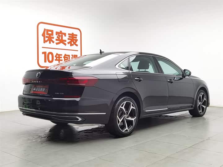 Фото 2 - Volkswagen Passat