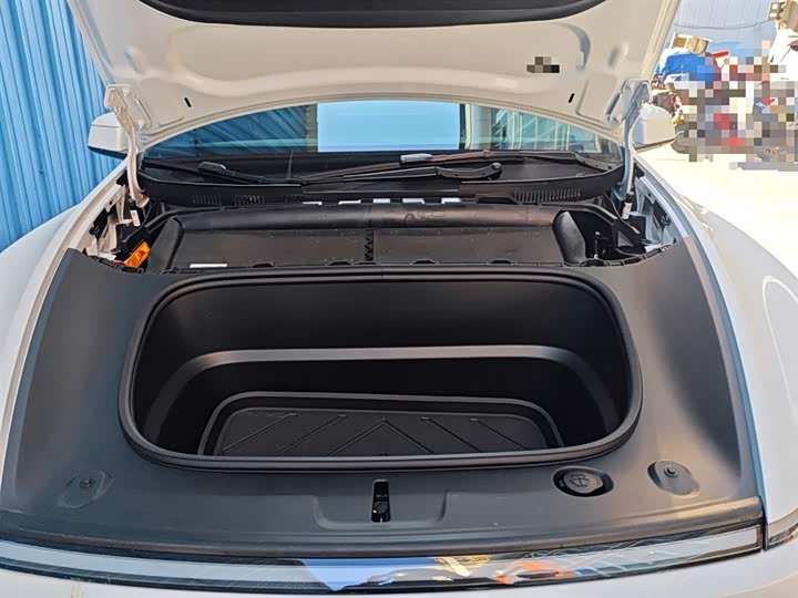 Фото 11 - Tesla Model Y