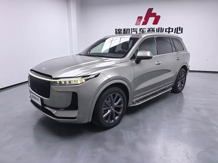 Фото 1 - LiXiang One