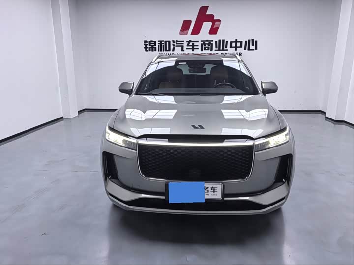 Фото 2 - LiXiang One