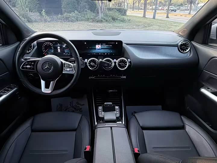 Фото 5 - Mercedes-Benz GLA-Class