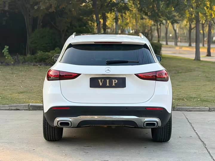 Фото 8 - Mercedes-Benz GLA-Class