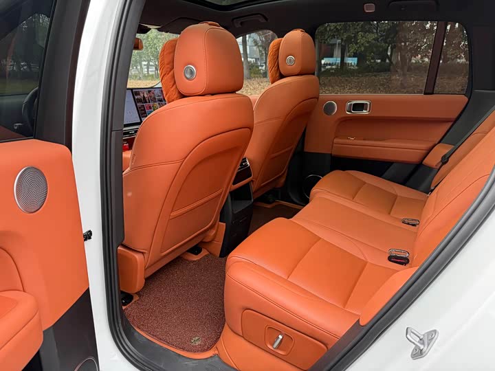 Фото 10 - LiXiang L6