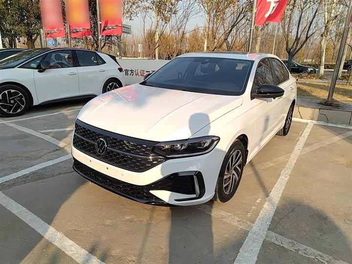 Фото 2 - Volkswagen Lavida