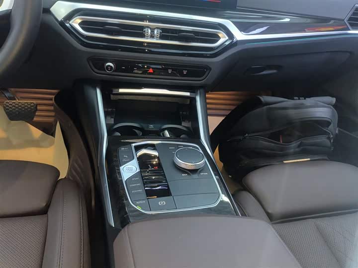 Фото 14 - BMW 3 Series