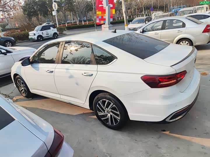 Фото 5 - Volkswagen Lavida