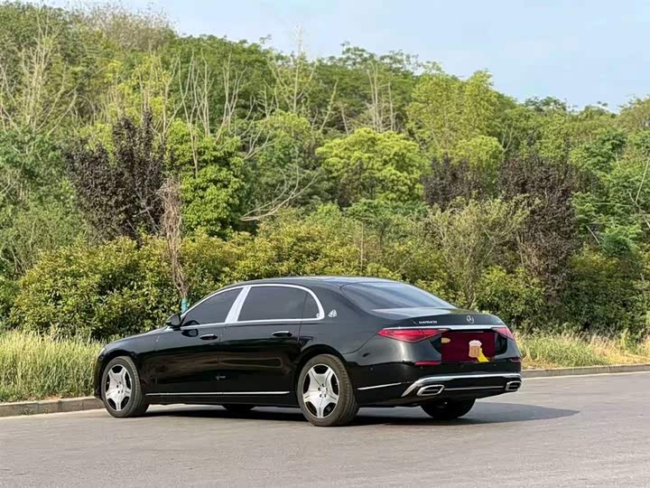 Фото 4 - Mercedes-Benz Maybach S-Class
