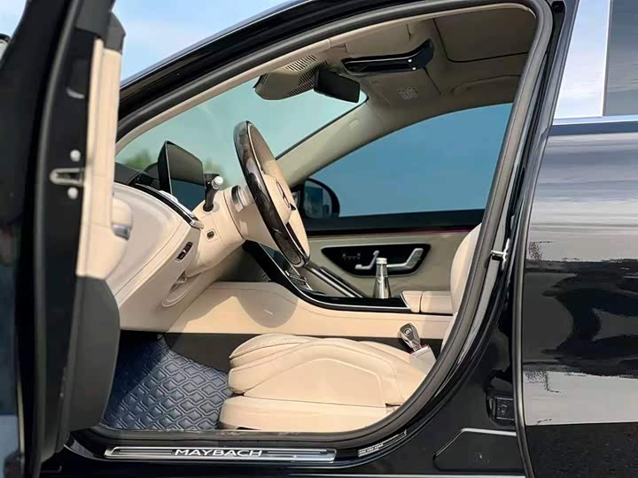 Фото 9 - Mercedes-Benz Maybach S-Class